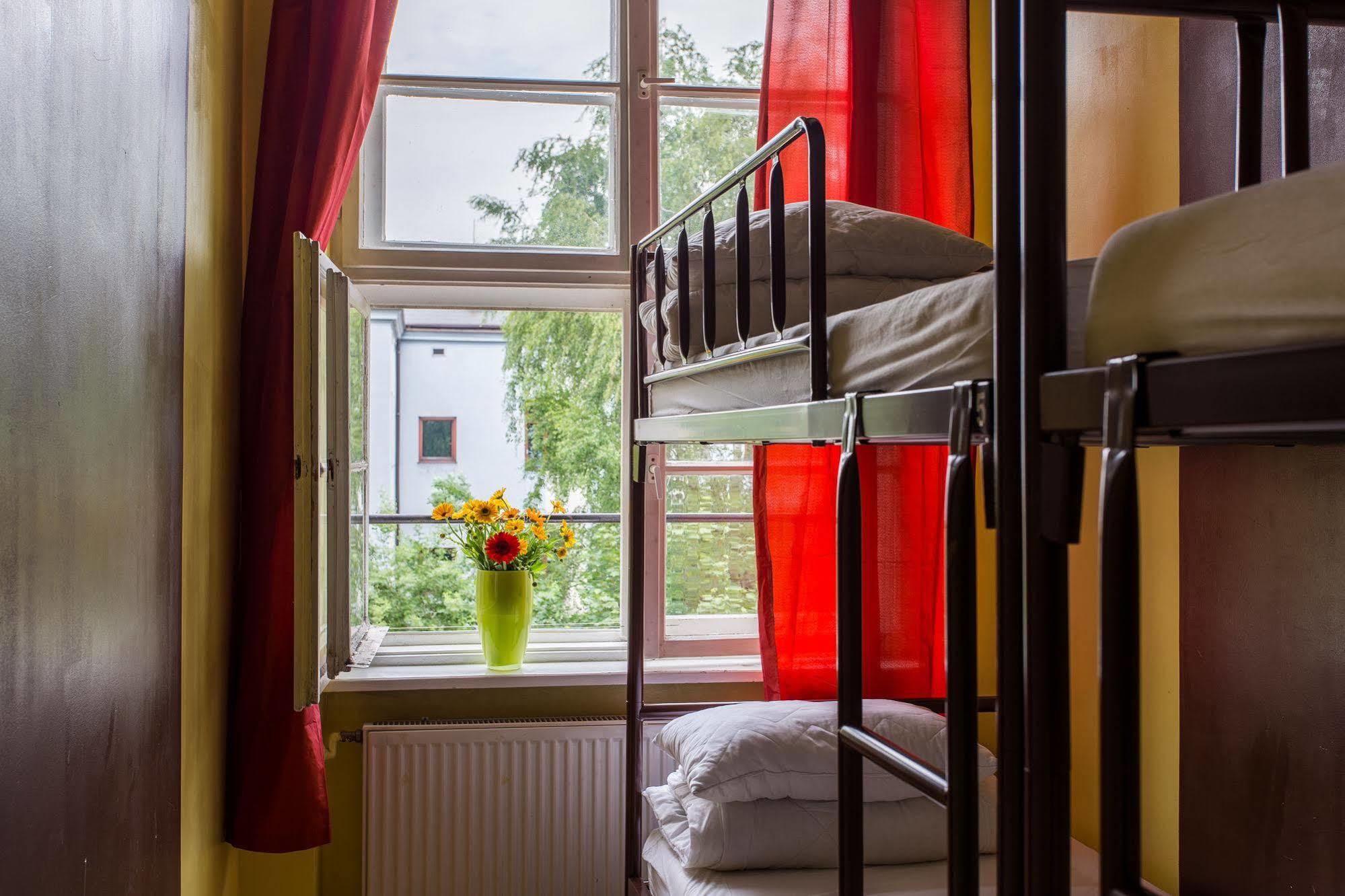Let's Rock Party Hostel! Age Limit From 18 Until 40! Hostel Krakau